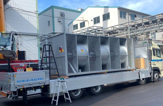 岡山県で冷却塔据付組立工事を行いました。無料見積もりを行っております。